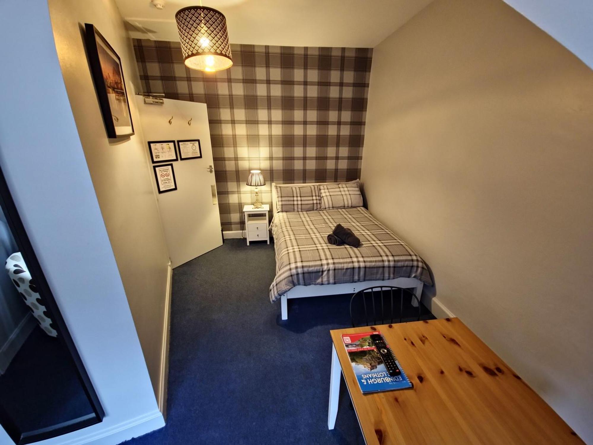 Edinburgh Backpackers - Over 18S Only Exterior foto